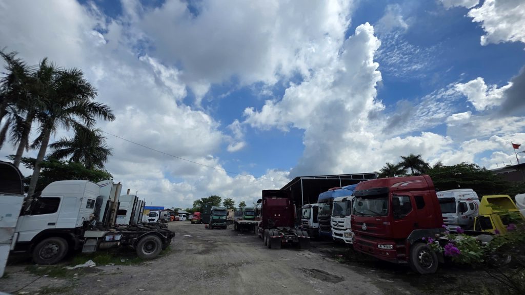 Xe đầu kéo Sàn Doodung đời 2015 9