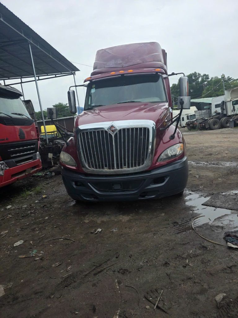 Xe đầu kéo MaxxForce đời 2014